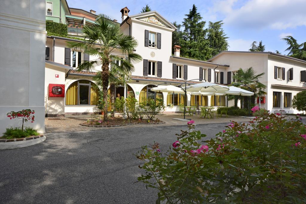 Hotel Ristorante La Grotta Кастільйоне-делле-Стів'єре Екстер'єр фото