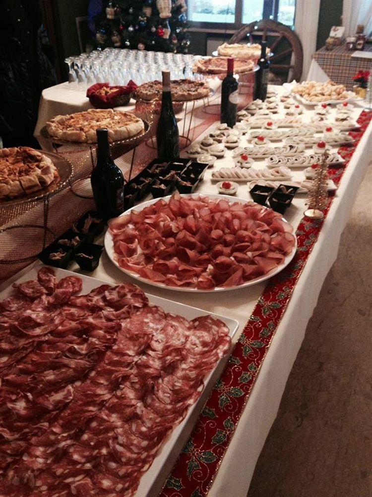 Hotel Ristorante La Grotta Кастільйоне-делле-Стів'єре Екстер'єр фото